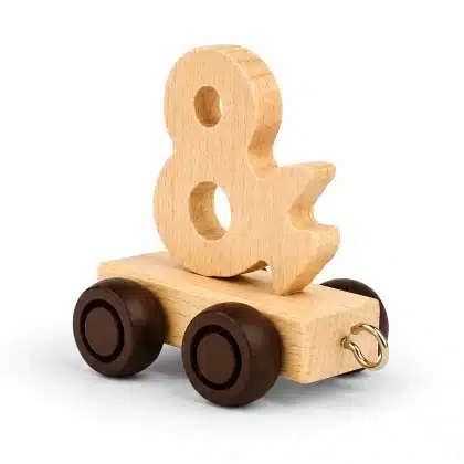 ampersand-carriage-side-view-for-name-train